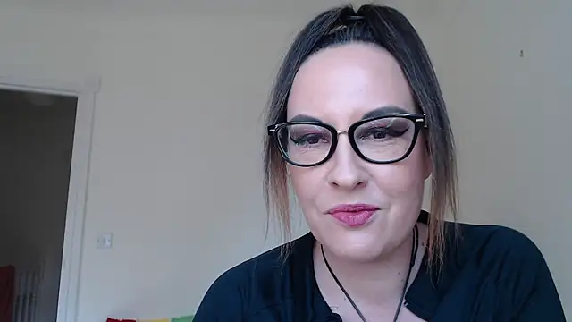 Snapshot of PsychicDominatrix chatting on 03-27-26, 02:07 PsychicDominatrix online show from 03-27-26, 02:07