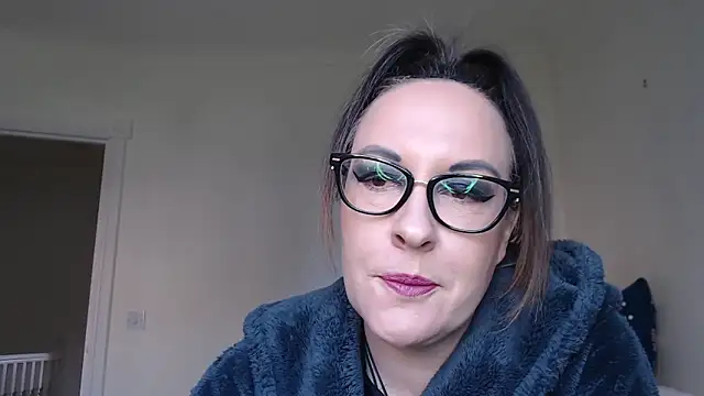 Snapshot of PsychicDominatrix chatting on 03-03-26, 10:33 PsychicDominatrix online show from 03-03-26, 10:33