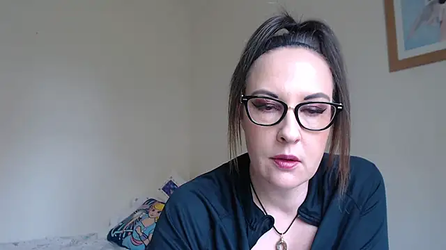 Snapshot of PsychicDominatrix chatting on 04-09-26, 11:05 PsychicDominatrix online show from 04-09-26, 11:05