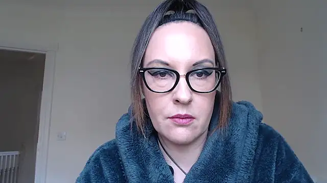 Snapshot of PsychicDominatrix chatting on 03-22-26, 11:01 PsychicDominatrix online show from 03-22-26, 11:01