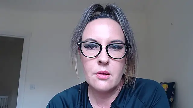 Snapshot of PsychicDominatrix chatting on 07-25-26, 02:34 PsychicDominatrix online show from 07-25-26, 02:34