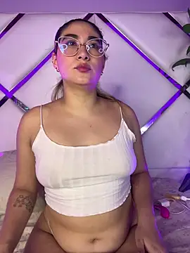 LunaRiivas online show from 02-16-26, 12:48