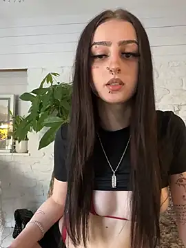 Snapshot of bellaxlauren chatting on 06-19-26, 05:41 bellaxlauren online show from 06-19-26, 05:41