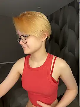 LuunaDorean online show from 03-03-26, 08:27