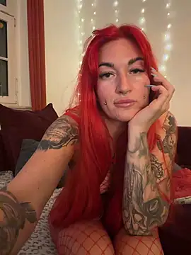 Snapshot of MrsRedFoxy chatting on 04-22-26, 08:15 MrsRedFoxy online show from 04-22-26, 08:15