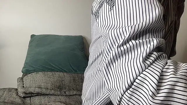 NovaTwinkx online show from 02-01-26, 07:28