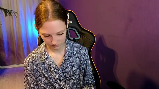 Your lilith  online show from 05-18-26, 05:45