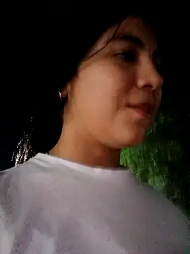 Snapshot of Ailen-cute chatting on 02-13-26, 04:34 Ailen-cute online show from 02-13-26, 04:34