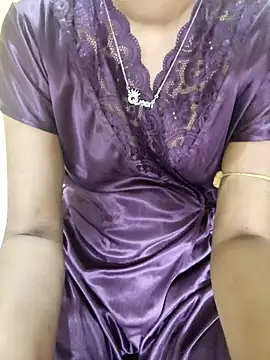 Snapshot of Rubyy_Love chatting on 03-22-26, 10:50 Rubyy Love online show from 03-22-26, 10:50