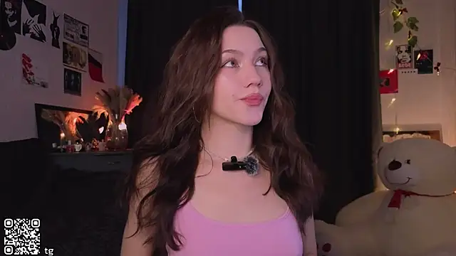 Snapshot of Kendaliby_ chatting on 03-01-26, 01:49 Kendaliby online show from 03-01-26, 01:49