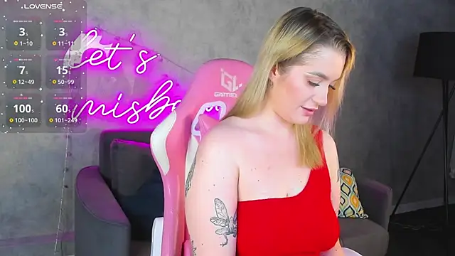 Viickie Nelsson online show from 06-19-26, 09:26