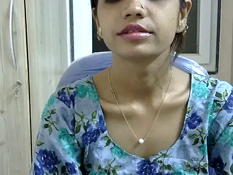 Kulsum S online show from 03-27-26, 01:01