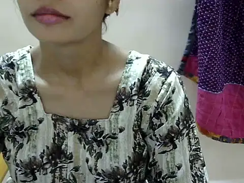 Kulsum S online show from 07-11-26, 01:44