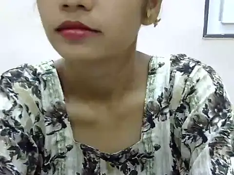 Snapshot of Kulsum_S chatting on 05-26-26, 01:53 Kulsum S online show from 05-26-26, 01:53