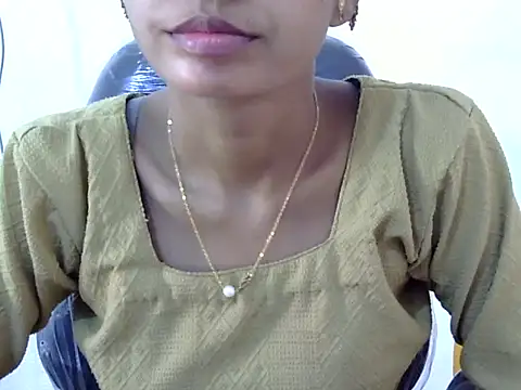 Kulsum S online show from 03-11-26, 10:42