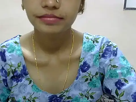 Snapshot of Kulsum_S chatting on 05-05-26, 11:46 Kulsum S online show from 05-05-26, 11:46