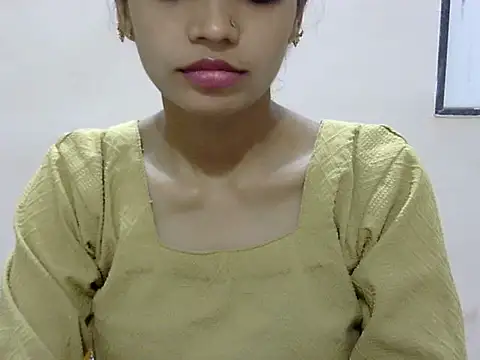 Snapshot of Kulsum_S chatting on 06-19-26, 01:06 Kulsum S online show from 06-19-26, 01:06