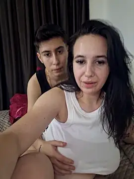 MavisReeve online show from 02-03-26, 05:40