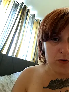 Snapshot of Tiara_XOX chatting on 08-04-26, 10:20 Tiara XOX online show from 08-04-26, 10:20