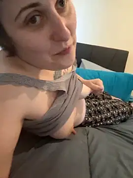 Tiara XOX online show from 02-25-26, 11:21