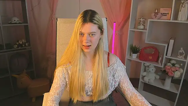 CelestineMauriac online show from 04-15-26, 07:58