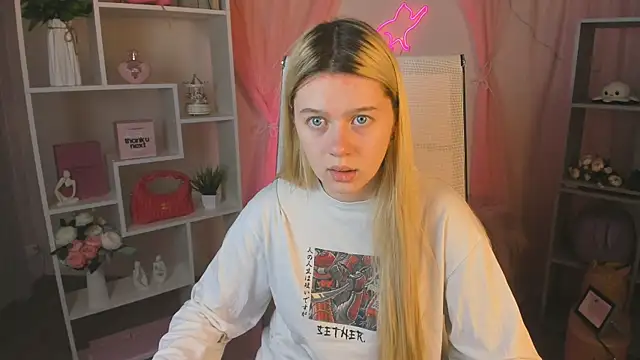 CelestineMauriac online show from 04-20-26, 06:31