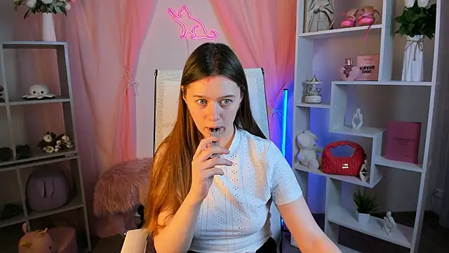 CelestineMauriac online show from 03-07-26, 06:46