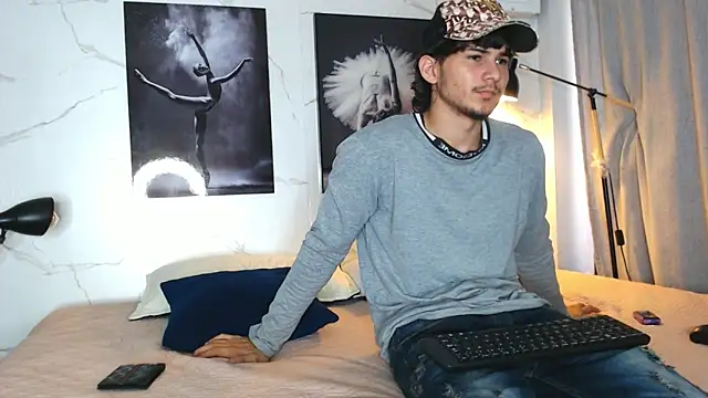 jhossua xxx online show from 01-19-26, 12:42