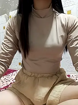 Snapshot of Kowew-nkie chatting on 02-20-26, 12:07 Kowew-nkie online show from 02-20-26, 12:07