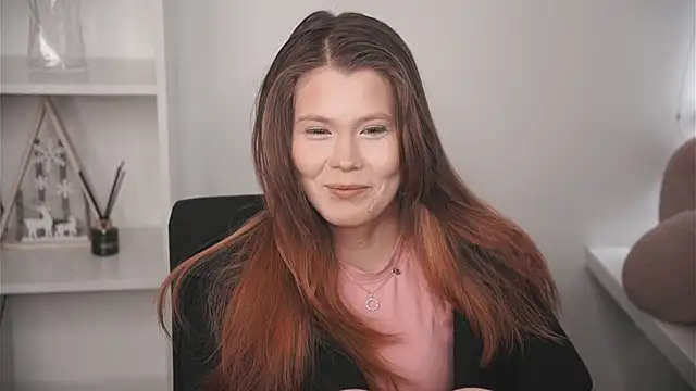 MarnieWootan online show from 02-25-26, 04:45