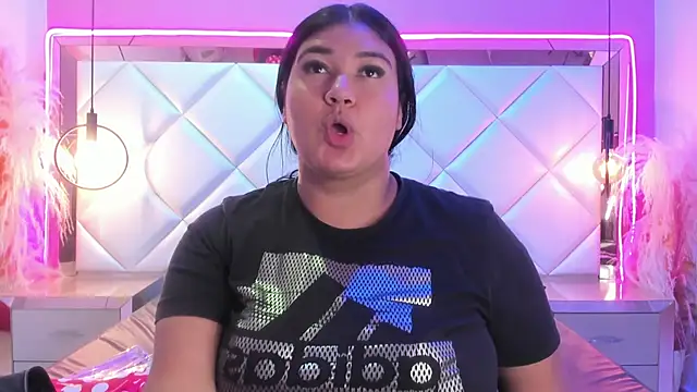 Dojaaiisha online show from 03-20-26, 12:44