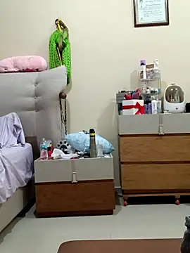 Ryzca online show from 02-25-26, 02:01