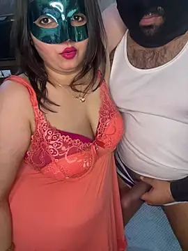 Snapshot of Indian_coupl1122 chatting on 02-24-26, 07:53 Indian coupl1122 online show from 02-24-26, 07:53