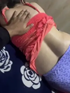 Snapshot of Indian_coupl1122 chatting on 02-13-26, 02:55 Indian coupl1122 online show from 02-13-26, 02:55