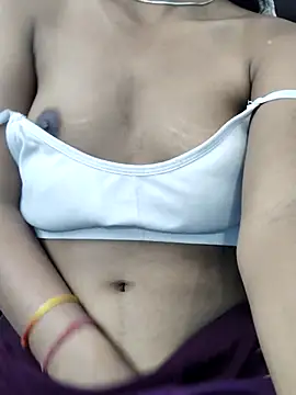 Snapshot of Noor-09- chatting on 02-07-26, 08:06 Noor-09- online show from 02-07-26, 08:06