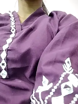 Snapshot of Noor-09- chatting on 02-07-26, 08:00 Noor-09- online show from 02-07-26, 08:00