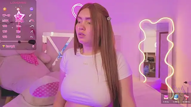 SABRIINA TAY online show from 02-18-26, 11:50