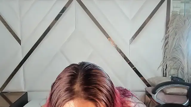 Snapshot of Shara_Oz chatting on 02-15-26, 03:40 Shara Oz online show from 02-15-26, 03:40