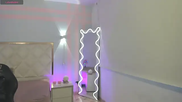 TINY TAY online show from 04-11-26, 11:25