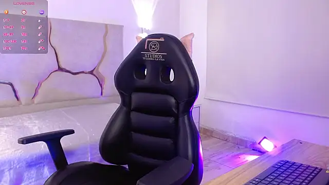 TINY TAY online show from 03-07-26, 11:49