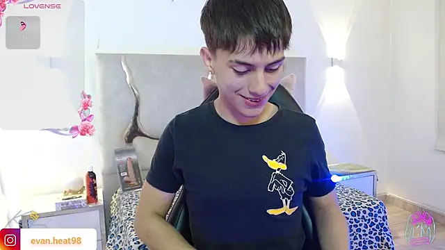 EVAN TAY online show from 02-14-26, 04:13