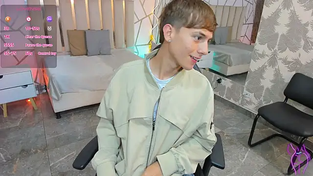 EVAN TAY online show from 04-12-26, 03:21