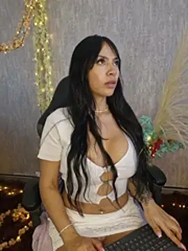 Snapshot of ValerySilva chatting on 02-21-26, 05:09 ValerySilva online show from 02-21-26, 05:09