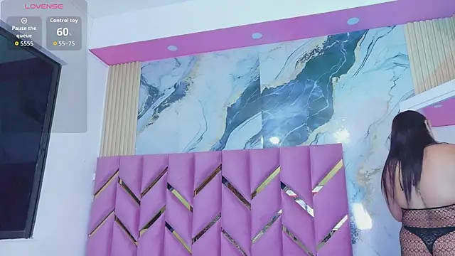 Rizantella online show from 04-15-26, 02:50