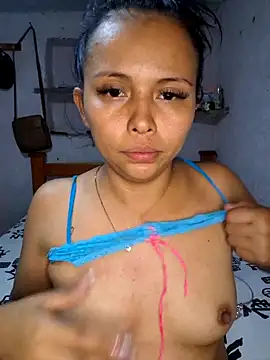 Daniela Cruz  online show from 04-19-26, 10:45