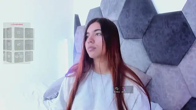 Snapshot of DulceJones chatting on 02-02-26, 08:30 DulceJones online show from 02-02-26, 08:30