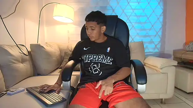 ricky spensar23cm  online show from 03-30-26, 02:24