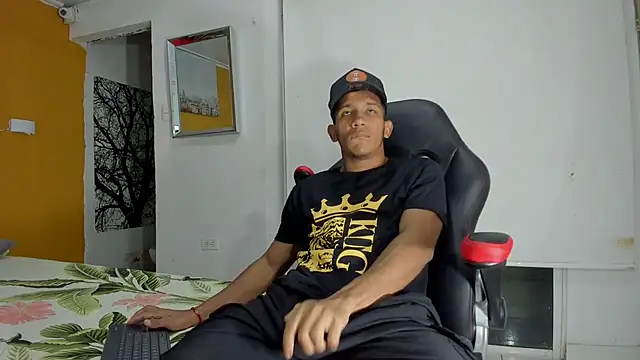 ricky spensar23cm  online show from 03-10-26, 02:15