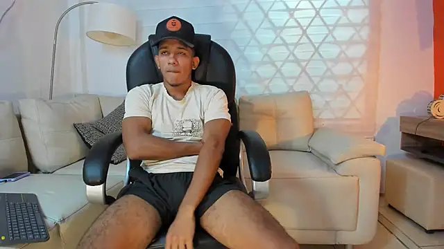 ricky spensar23cm  online show from 03-22-26, 02:15