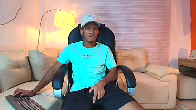 ricky spensar23cm  online show from 04-13-26, 01:20